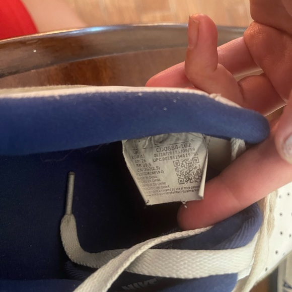 2 Air Force size 8 - Picture 3 of 13